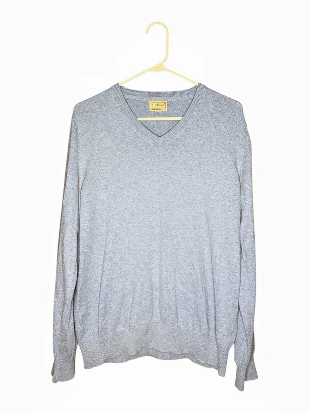 L.L.Bean Men's V-Neck Pullover Sweater Light Blue Size M